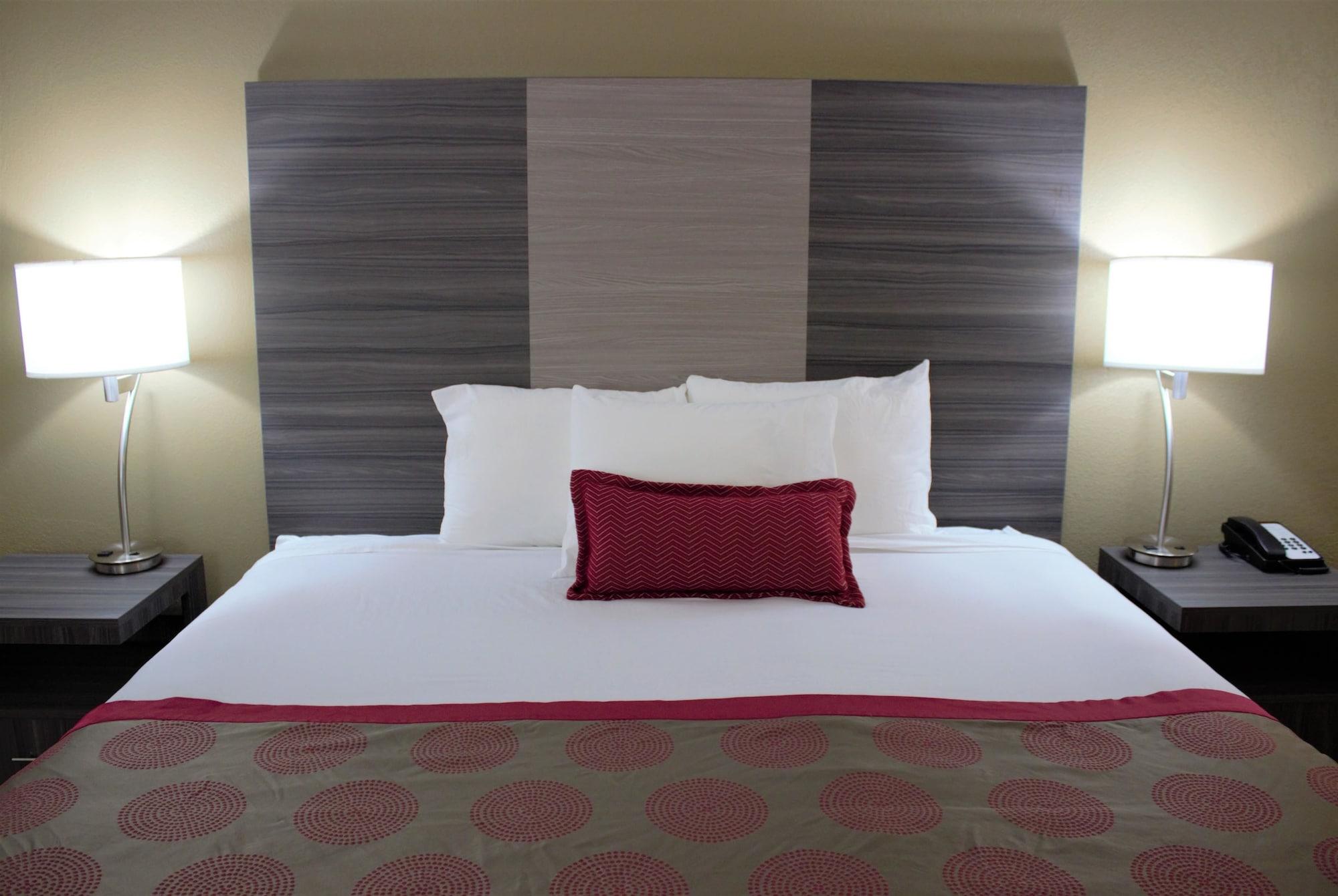Ramada By Wyndham Wentzville Exterior foto